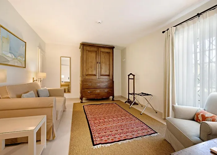 Liberal Wing Villa Portimão