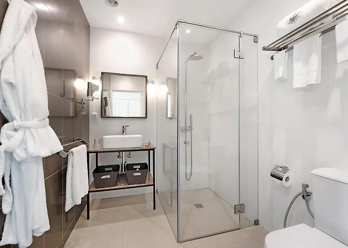 Liberal Wing Вилла